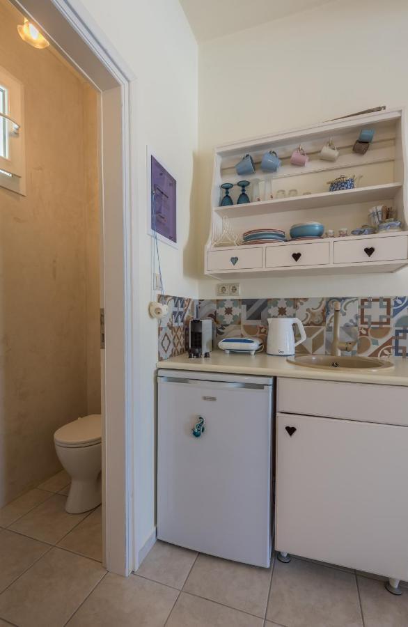 Blu Suites And Studios Adamantas  Zewnętrze zdjęcie